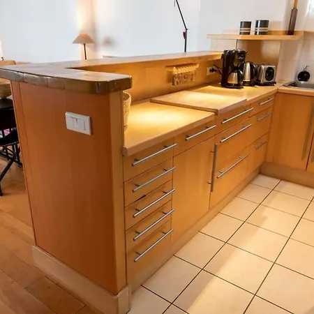 Orange Vendome - Bright 1-bed Near The Louvre