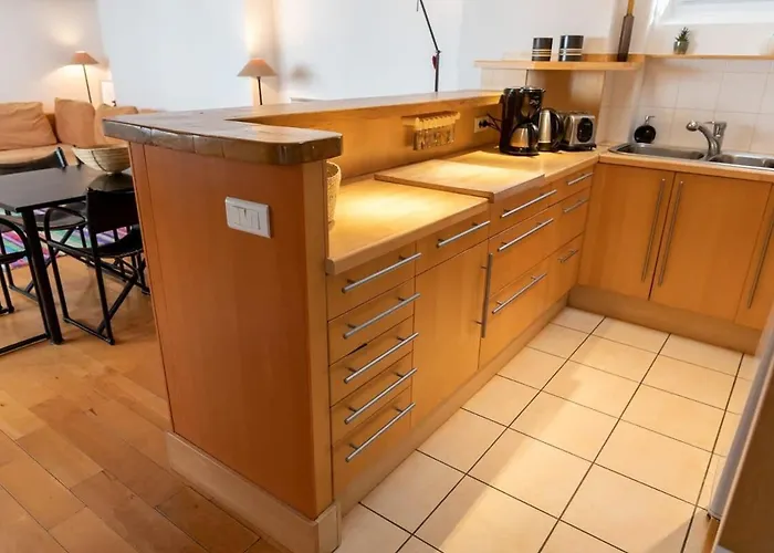 Orange Vendome - Bright 1-bed Near The Louvre