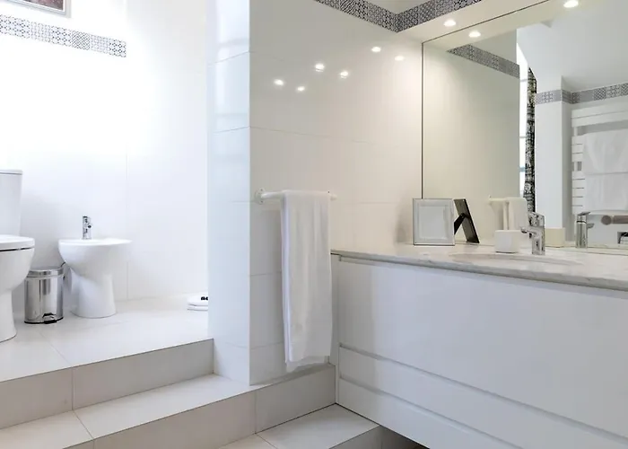 Appartement Orange Vendome - Bright 1-bed Near The Louvre *